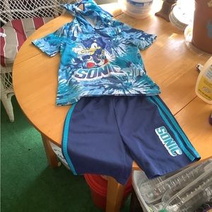 Sonic shirt and shirt set
